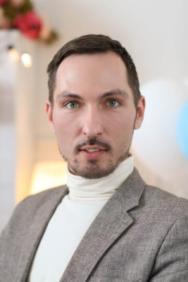Микола